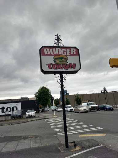 Hamburger Restaurant «Burger Town», reviews and photos, 601 S 3rd St, Renton, WA 98057, USA