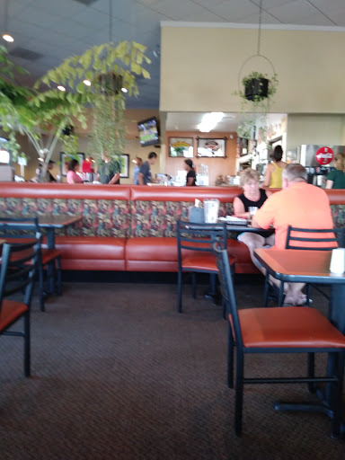 Pizza Restaurant «Round Table Pizza», reviews and photos, 7909 Walerga Rd, Antelope, CA 95843, USA