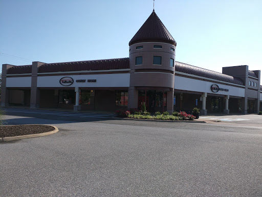 Outlet Store «Talbots», reviews and photos, 6825 Bland St, Springfield, VA 22150, USA