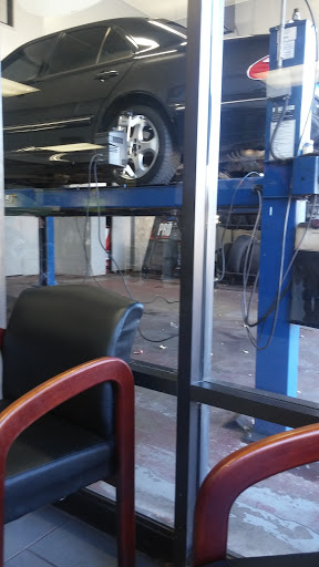 Auto Repair Shop «Meineke Car Care Center», reviews and photos, 760 Wolcott St, Waterbury, CT 06705, USA