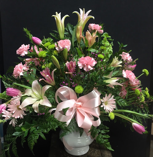 Florist «Plumeria Botanical Boutique», reviews and photos, 1364 W Michigan Ave, Battle Creek, MI 49037, USA