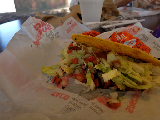 Mexican Restaurant «Taco Bell», reviews and photos, 125 W Los Angeles Ave, Moorpark, CA 93021, USA