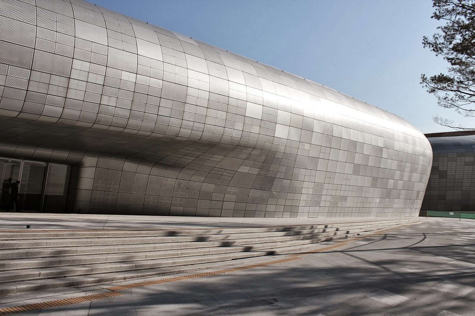 Open Dongdaemun Design Park Plaza by Zaha Hadid