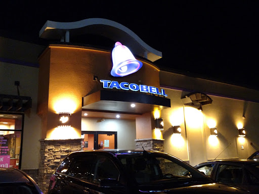 Mexican Restaurant «Taco Bell», reviews and photos, 850 N Green St, Brownsburg, IN 46112, USA