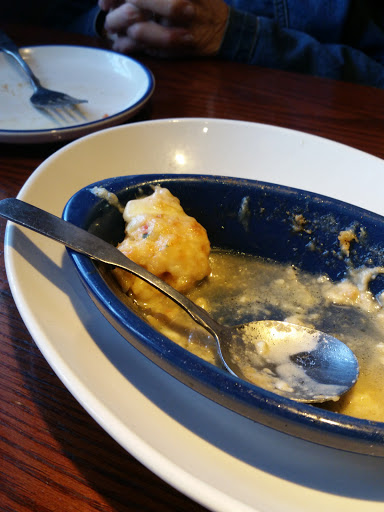 Seafood Restaurant «Red Lobster», reviews and photos, 100 N Interstate 35, San Marcos, TX 78666, USA