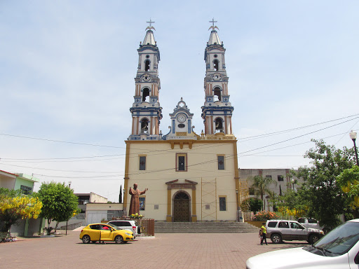 Santuario de Guadalupe, Calle Santuario L. Pte., El Santuario, 46600 Ameca, Jal., México, Lugar de culto | JAL