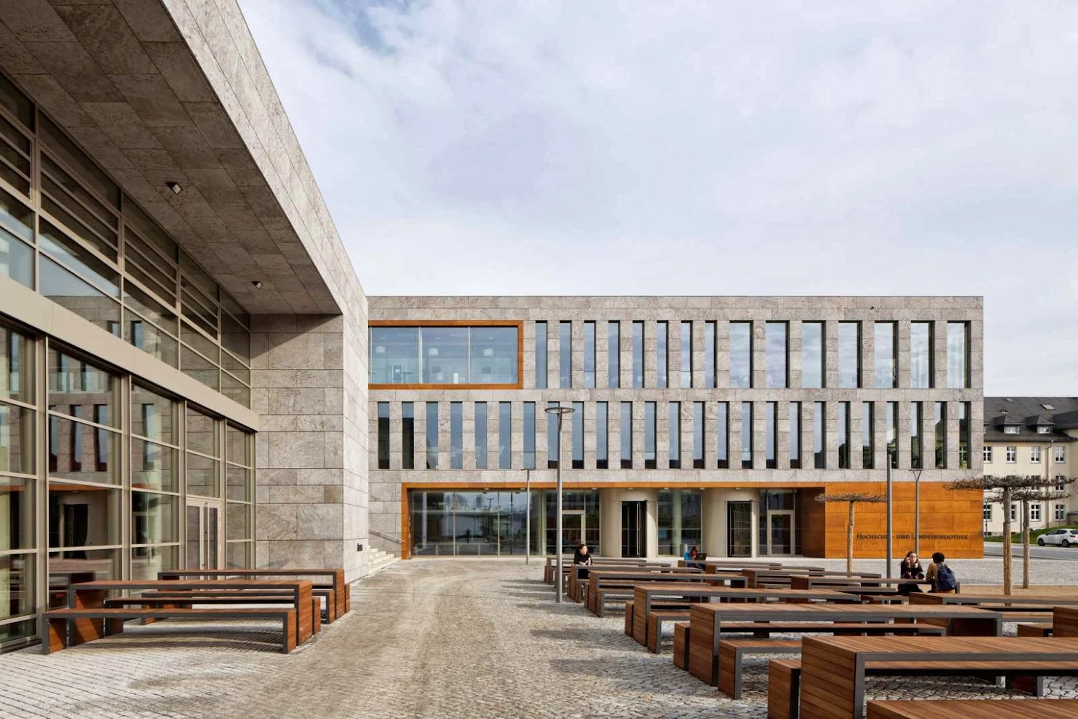 Fulda University and State Library by ATELIER 30