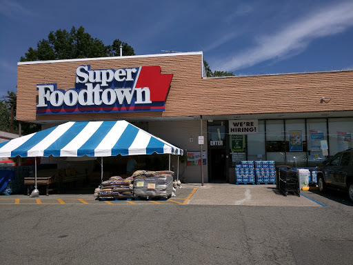 Grocery Store «Super Foodtown of Colonia», reviews and photos, 510 Inman Ave, Colonia, NJ 07067, USA
