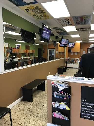 Barber Shop «Headlinerz Barber Shop», reviews and photos, 1246 E Hillsborough Ave, Tampa, FL 33604, USA