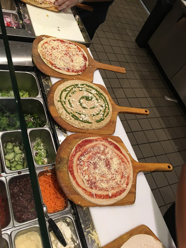 Pizza Restaurant «Pieology Pizzeria», reviews and photos, 1095 E Brokaw Rd #30, San Jose, CA 95131, USA