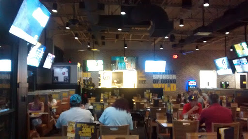 Chicken Wings Restaurant «Buffalo Wild Wings», reviews and photos, 10271 S Eastern Ave Suite 121, Henderson, NV 89052, USA