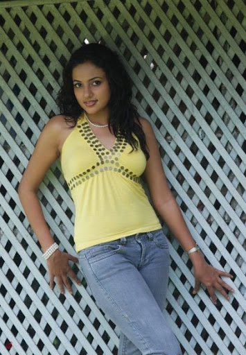 Udari WarnakulasooriyaSexy Girls Pictures