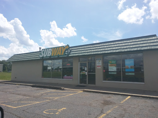 Restaurant «SUBWAY®Restaurants», reviews and photos, 1211 N Court St, Circleville, OH 43113, USA