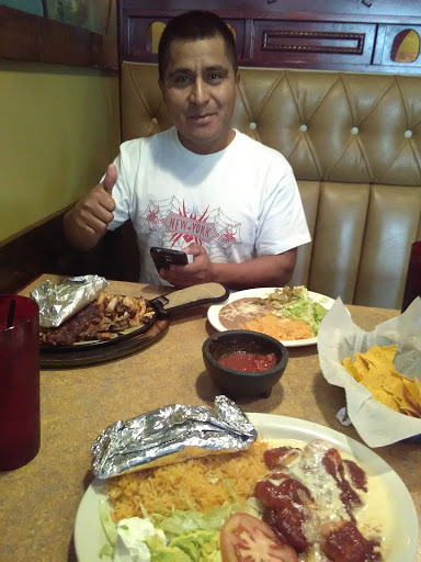 Mexican Restaurant «El Comal», reviews and photos, 2263 Wilma Rudolph Blvd, Clarksville, TN 37040, USA