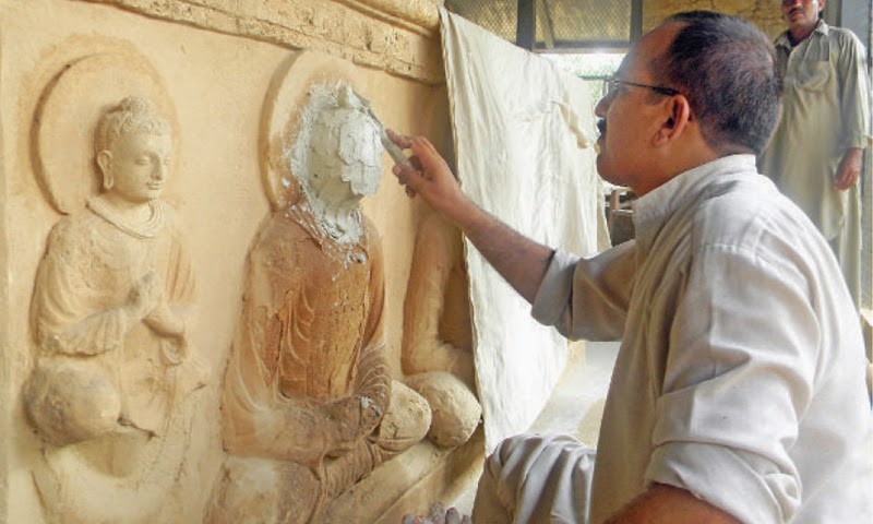 Tampering with ancient statues at Jualian stupa alleged Tampering with ancient statues at Jualian stupa alleged
