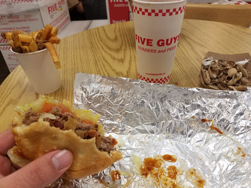 Fast Food Restaurant «Five Guys», reviews and photos, 1323 Golf Rd, Rolling Meadows, IL 60008, USA