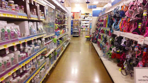 Pet Supply Store «PetSmart», reviews and photos, 3210 E Lynn Blvd, Sterling, IL 61081, USA