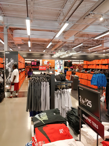 Clothing Store «Nike Factory Store», reviews and photos, 505 Premium Outlets Dr, Monroe, OH 45050, USA