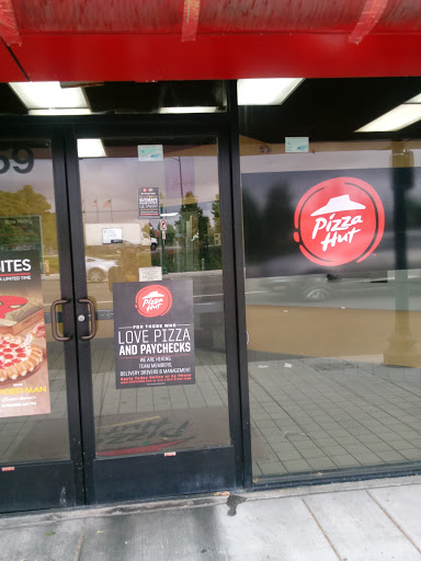 Pizza Restaurant «Pizza Hut», reviews and photos, 22859 Mission Blvd, Hayward, CA 94541, USA