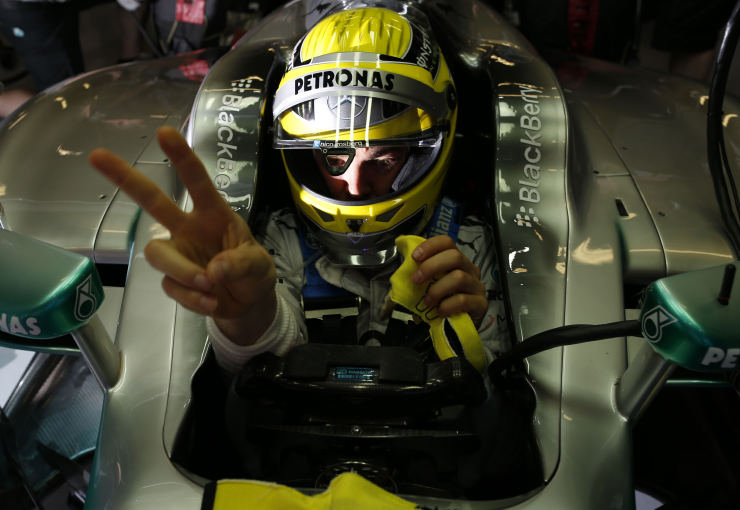 Нико Росберг в болиде Mercedes на Гран-при Испании 2013
