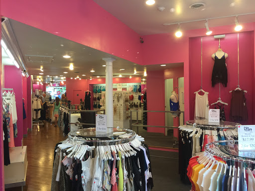 Lingerie Store «Flirt Boutique», reviews and photos, 843 Massachusetts St, Lawrence, KS 66044, USA