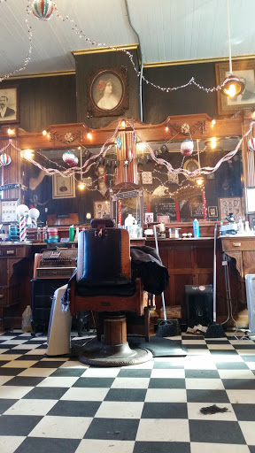 Barber Shop «Gold Line Barber Shop», reviews and photos, 38225 W Hwy 12, Valley Springs, CA 95252, USA