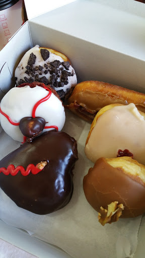 Donut Shop «Zombee Donuts», reviews and photos, 802 E Chapman Ave, Fullerton, CA 92831, USA