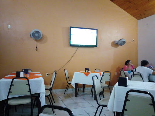 Restaurante El Parrillón, Calle José María Paras Ballesteros 105, Centro, 67500 Montemorelos, N.L., México, Alimentación y bebida | NL