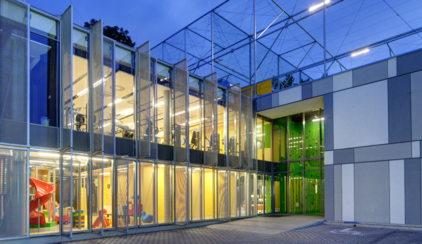 Fala Park sport center by PL. architekci