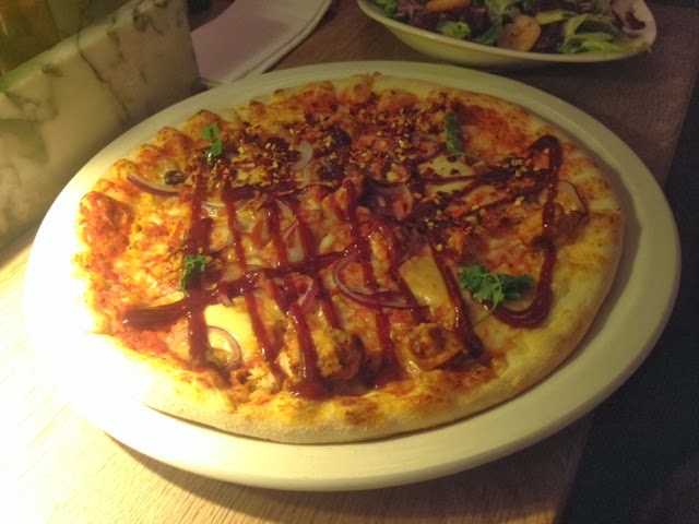 Barbeque chicken pizza Halal chicken pizza dressed with barbeque sauce