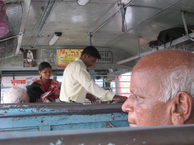 bus to Ajanta caves