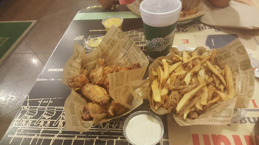 Chicken Wings Restaurant «Wingstop», reviews and photos, 17707 Torrence Ave, Lansing, IL 60438, USA
