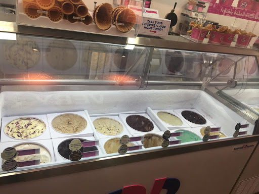 Ice Cream Shop «Baskin-Robbins», reviews and photos, 616 W Ventura St, Fillmore, CA 93015, USA