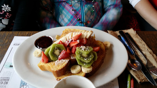 Breakfast Restaurant «First Watch - Crocker Park», reviews and photos, 168 Market St, Westlake, OH 44145, USA