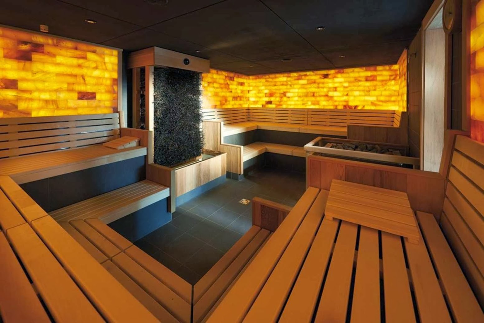 Bora HotSpaResort by Franchi Dannenberg Architecture