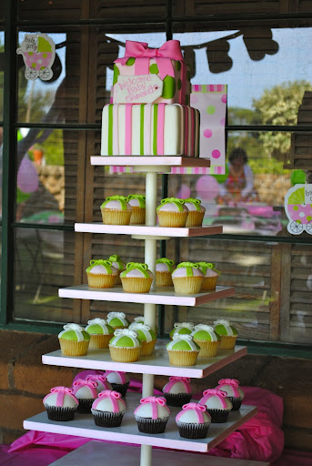 Wedding Bakery «Creme de la Cake», reviews and photos, 2025 W Bullard Ave, Fresno, CA 93711, USA