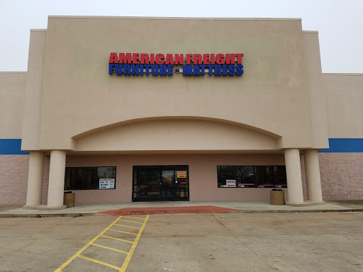 Furniture Store «American Freight Furniture and Mattress», reviews and photos, 2964 W Wheatland Rd, Dallas, TX 75237, USA