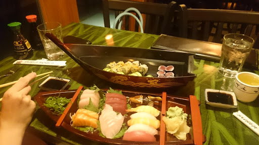 Restaurant «Sushi Yoshi», reviews and photos, 1128 Mountain Rd, Stowe, VT 05672, USA