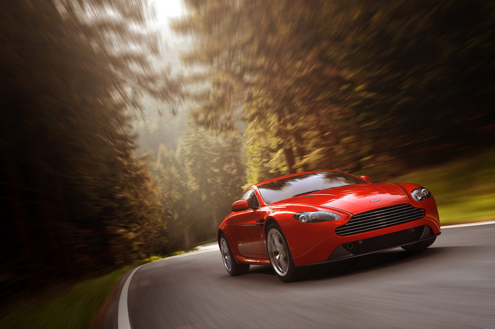 [2012-Aston-Martin-Vantage-2%255B2%255D.jpg]