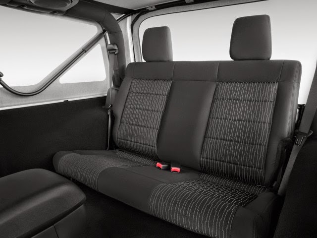 2014 Jeep Wrangler-seats-pictures