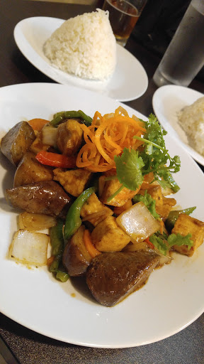 Restaurant «Chang Noi Thai», reviews and photos, 100 Stuyvesant Pl, Staten Island, NY 10301, USA