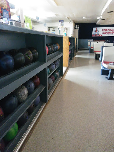 Bowling Alley «Woodburn Bowl», reviews and photos, 435 N Pacific Hwy, Woodburn, OR 97071, USA