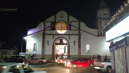 Templo de Santa Rosa, Fco. I. Madero, Centro, 95700 San Andrés Tuxtla, Ver., México, Iglesia | VER