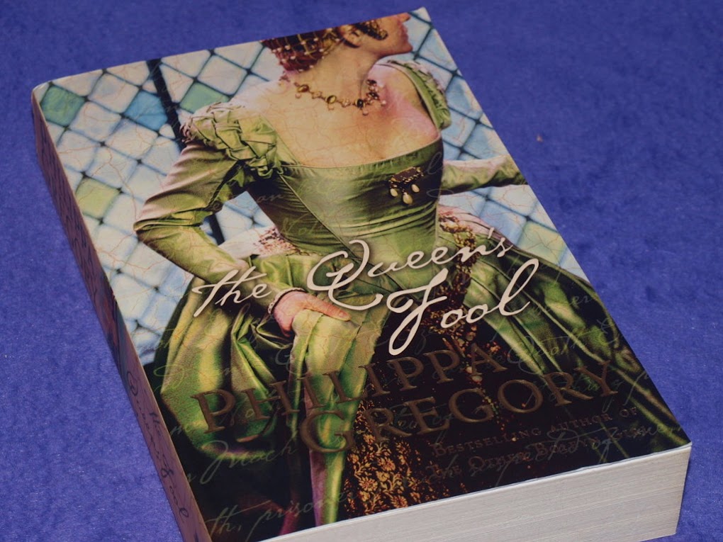 Review: The Queen's Fool - Phil...