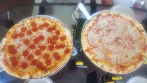 Pizza Restaurant «Buona Pizza», reviews and photos, 4705 Gulf Blvd, St Pete Beach, FL 33706, USA