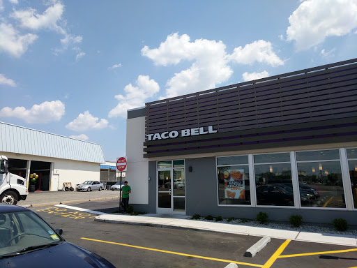 Mexican Restaurant «Taco Bell», reviews and photos, 4807 Stelton Rd, South Plainfield, NJ 07080, USA