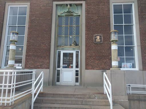 Post Office «US Post Office», reviews and photos, 250 Merrick Rd, Rockville Centre, NY 11570, USA