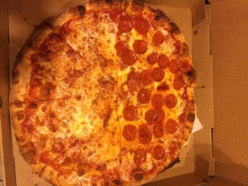 Pizza Restaurant «Mancini Pizza», reviews and photos, 293 NJ-18, East Brunswick, NJ 08816, USA