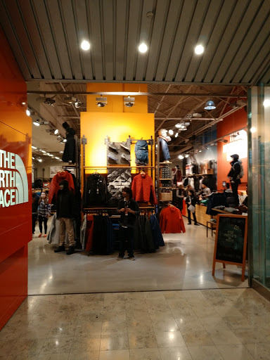 Clothing Store «The North Face», reviews and photos, 2855 Stevens Creek Blvd #2321, Santa Clara, CA 95050, USA