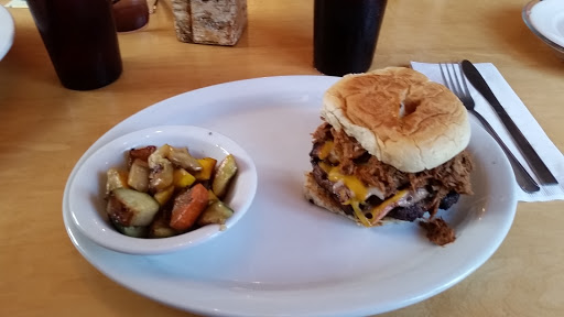 Restaurant «Mountainside Smokehouse & Grill», reviews and photos, 5074 NY-28, Old Forge, NY 13420, USA